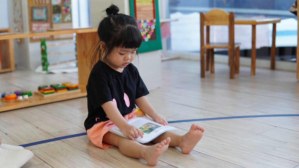 Trung Tâm Dạy Tiếng Anh Cho Bé 2 Tuổi Chất Lượng | Môi Trường An Toàn Bé Thích