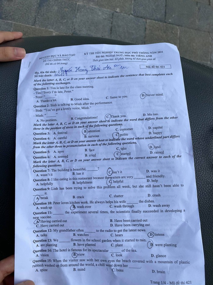 GỢI Ý ĐÁP ÁN VÀ GIẢI ĐỀ CHI TIẾT MÔN TIẾNG ANH TỐT NGHIỆP THPT 2021