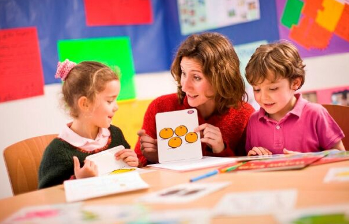 Muốn con giỏi tiếng Anh từ bé? Áp dụng ngay phương pháp dạy tiếng Anh cho trẻ em tiểu học!