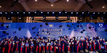 Trung Tâm Apollo: Tiếng Anh Dành Cho Người Lớn Chất Lượng Cao