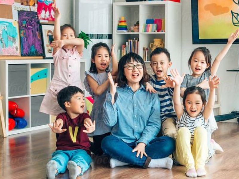 Mấy tuổi nên cho bé học tiếng Anh? Học tiếng Anh vỡ lòng cho trẻ em từ sớm.