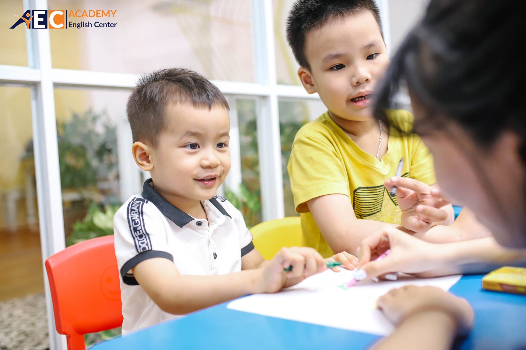 Học tiếng Anh qua bài hát có phụ đề: Phương pháp hiệu quả cho trẻ em mọi lứa tuổi.