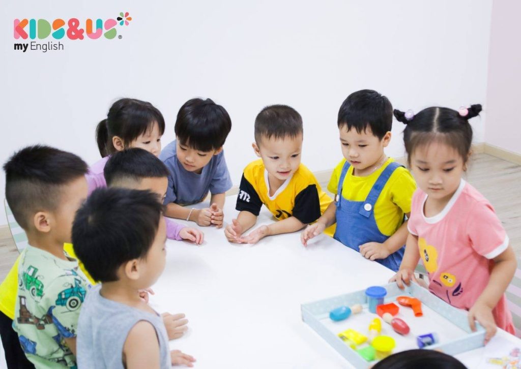 Gia sư tiếng Anh cho trẻ em: Bí quyết giúp con bạn giỏi tiếng Anh nhanh chóng!