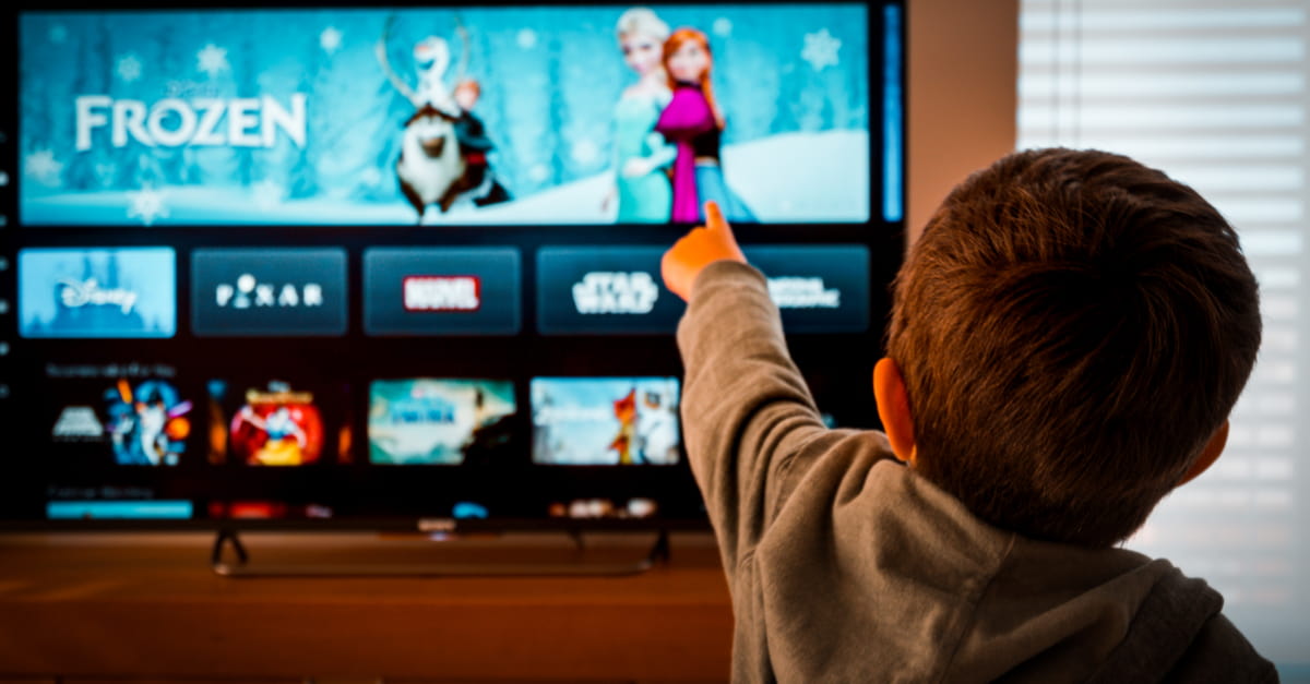 Phim người lớn tiếng Anh: Cách xem phim vừa giải trí vừa học tiếng Anh.