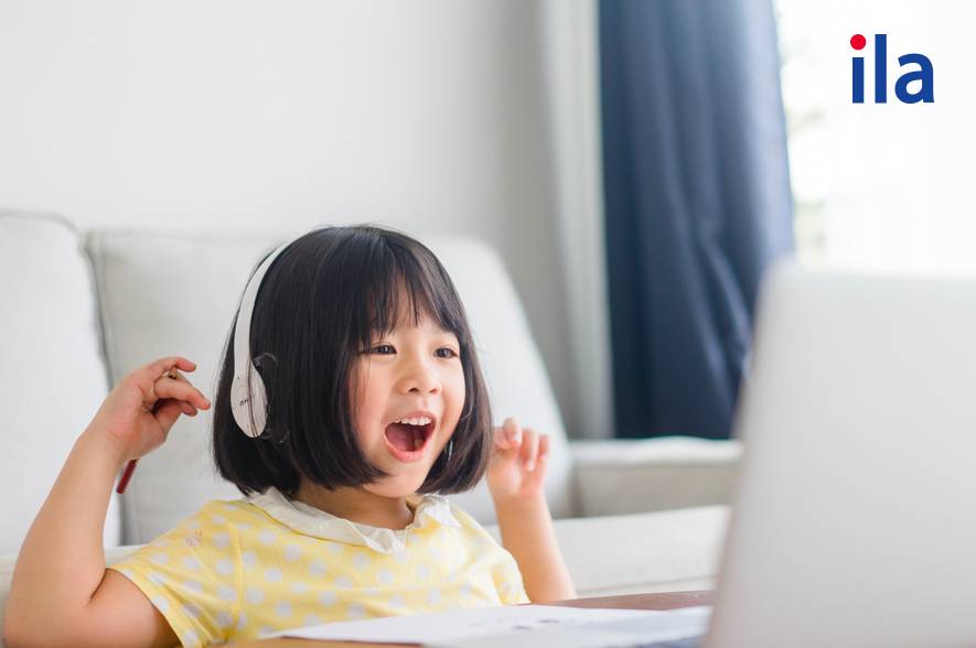 Lợi ích tuyệt vời khi cho nghe các bài hát tiếng anh cho trẻ em (Giúp bé thông minh)