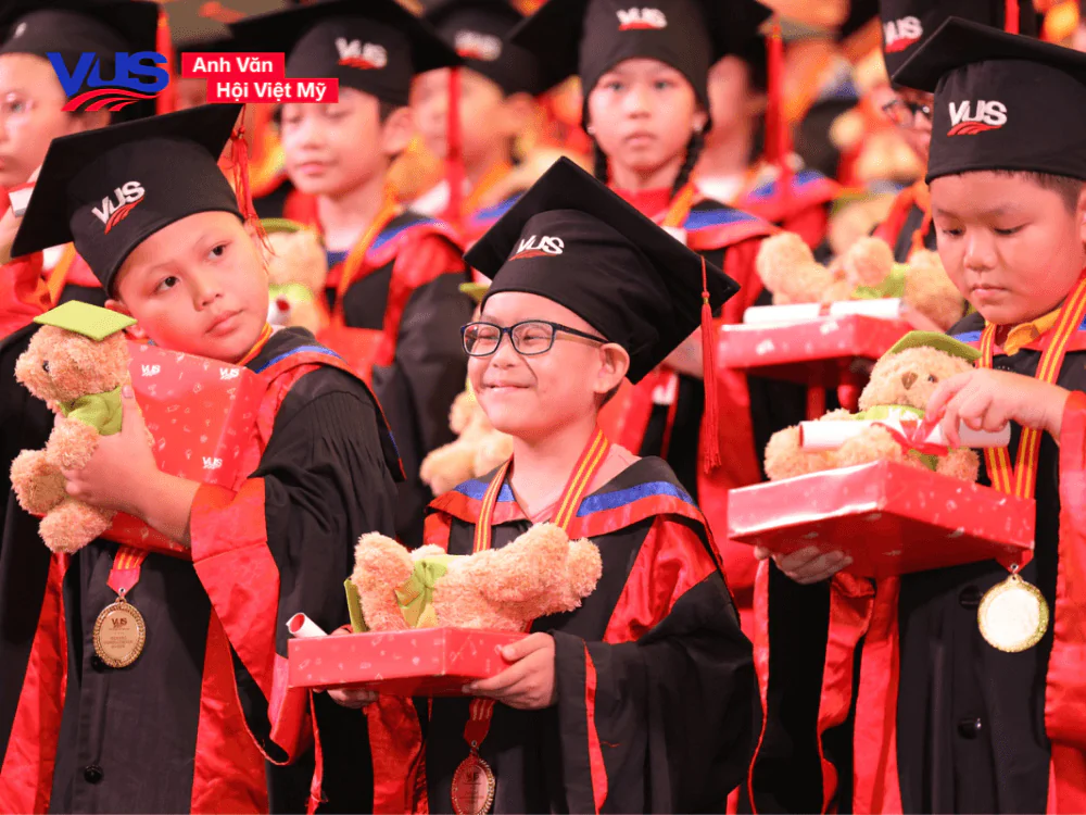 Dạy thuyết trình tiếng Anh cho trẻ em ở đâu tốt? (Gợi ý địa chỉ uy tín cho ba mẹ)